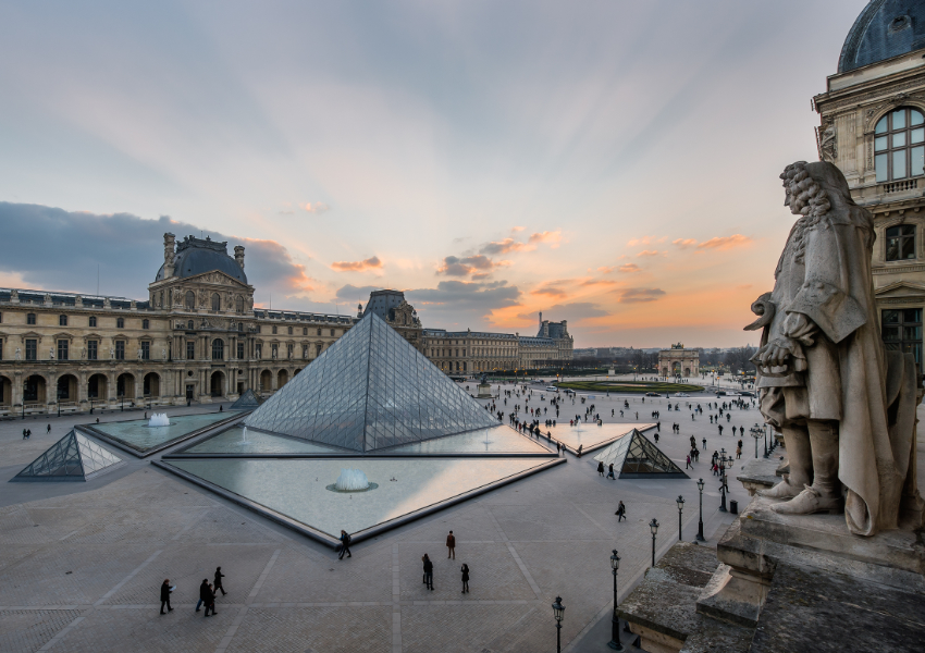 A Night At The Louvre – Leonardo Da Vinci