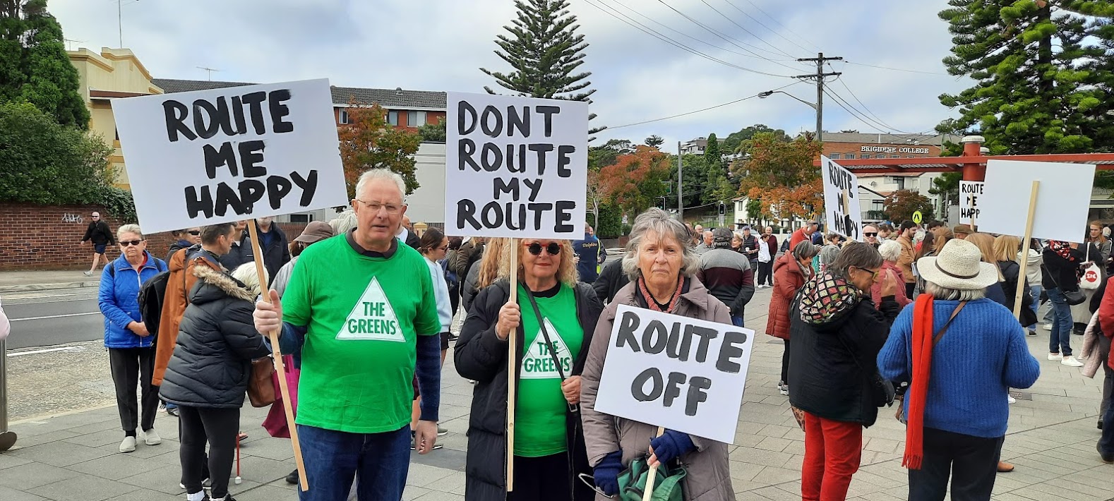 Eastern Suburbs bus routes removed from Sunday to increase use of “slow” and “unreliable” Light Rail