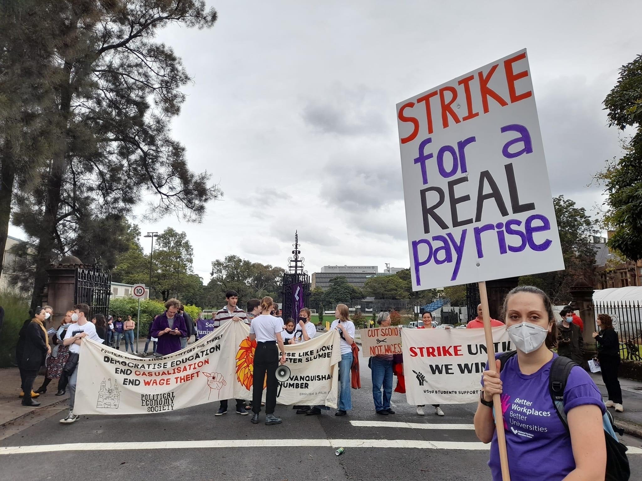 Sydney University 2.1% staff pay rise ‘well under inflation’