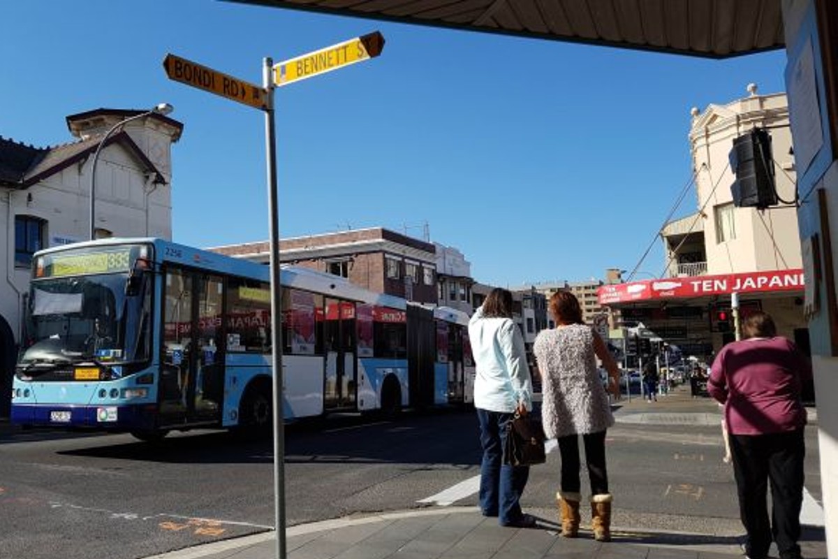 Transport for NSW to ban right-hand turns at Bondi Road intersection against community consultation   