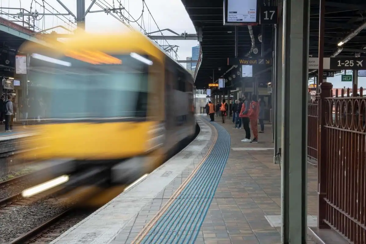 Fair Work Suspends Rail Union Strikes Until July