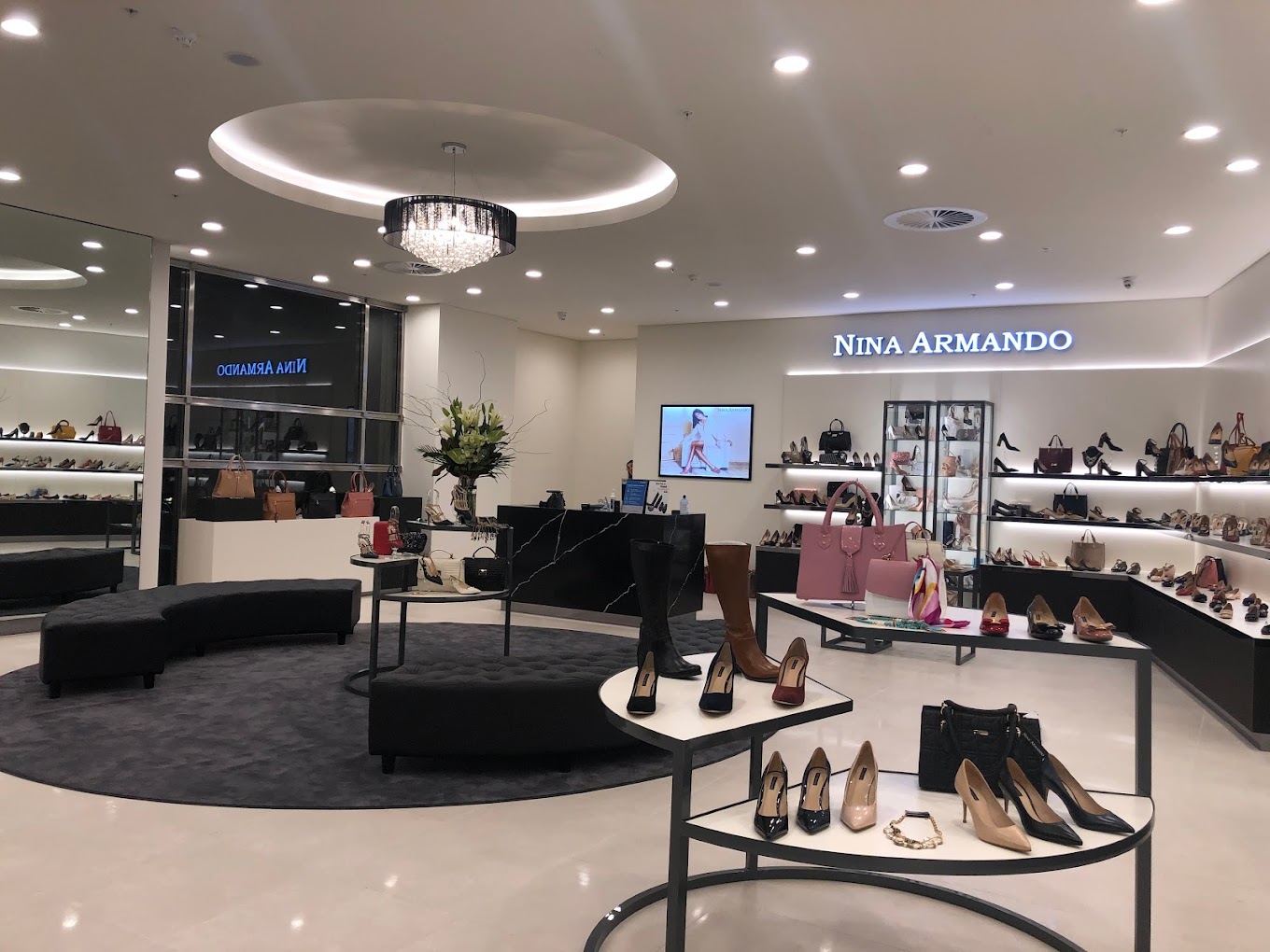 BEST FASHION FOOTWEAR – Nina Armando  Chifley Plaza