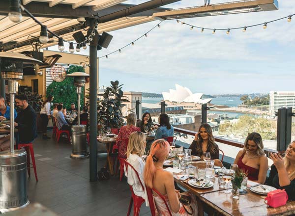 BEST ROOFTOP BAR – The Glenmore Hotel 