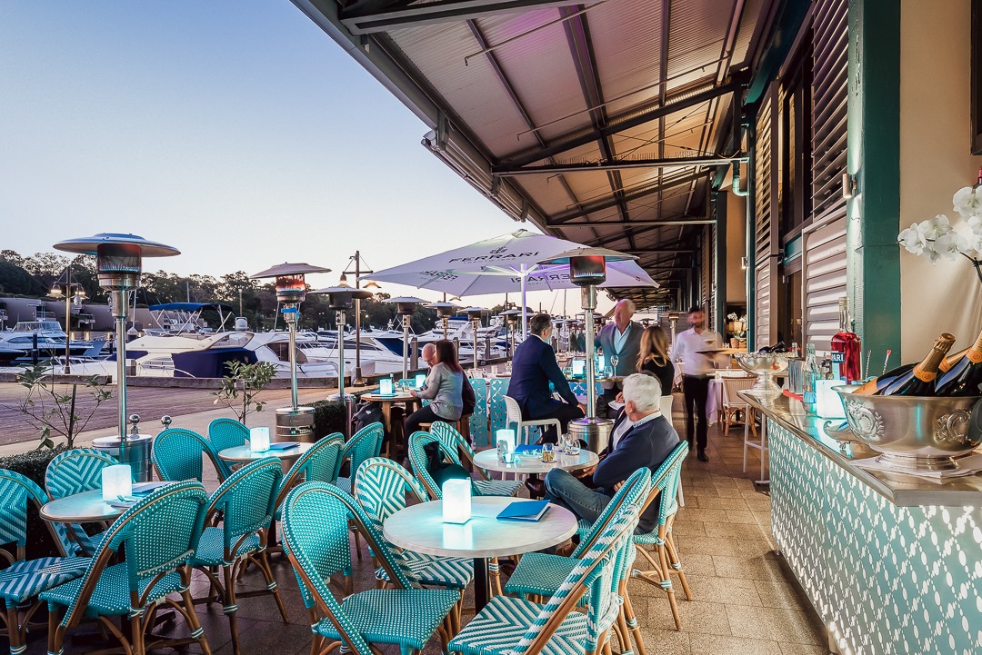 MOLO BAR