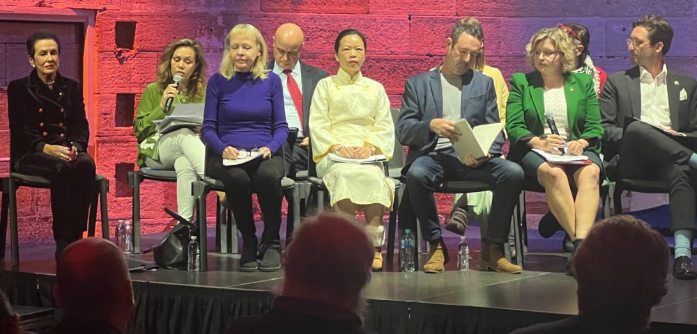 Tensions Flare Over Oxford Street In Sydney Mayoral Candidates Town Hall