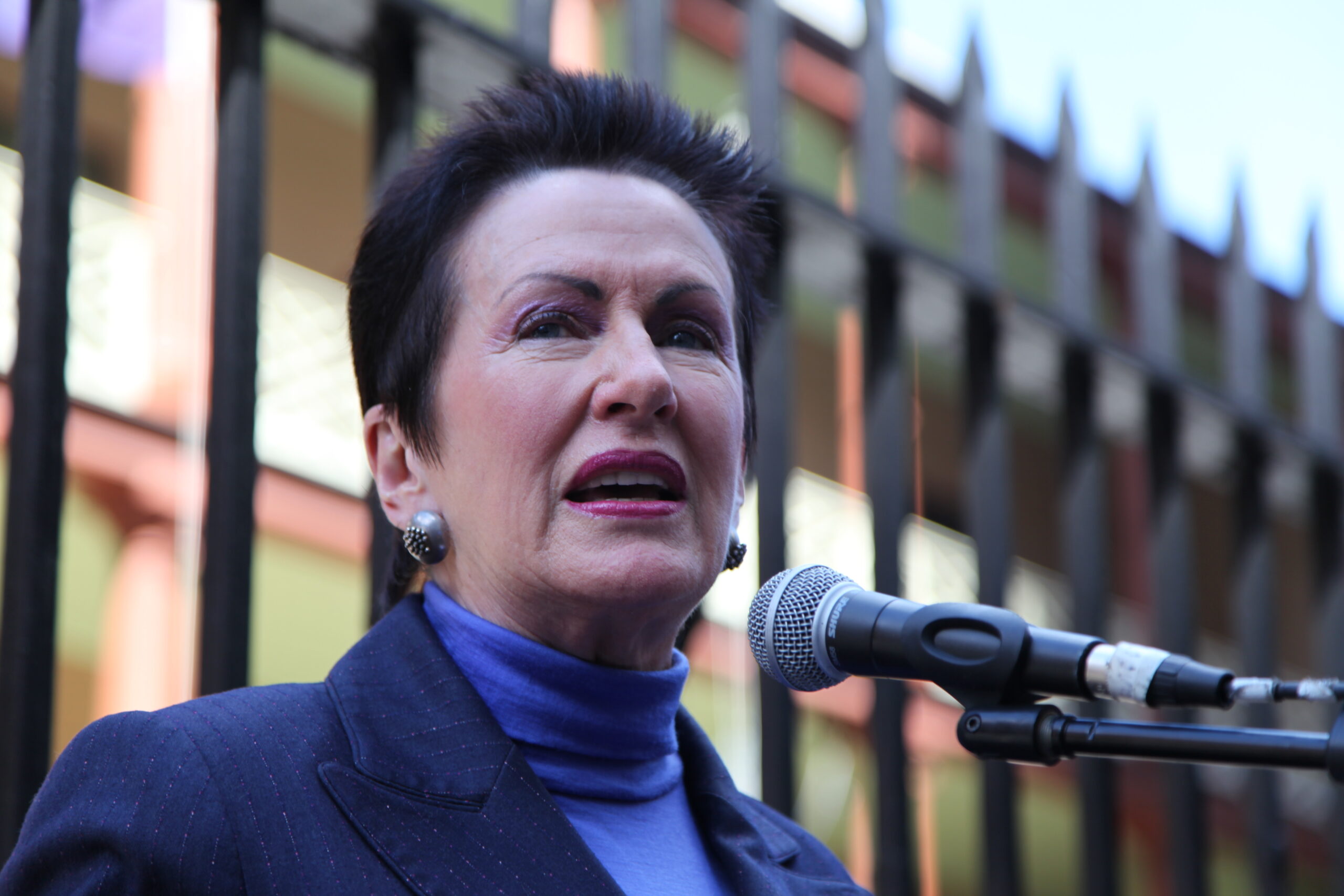 Clover Moore calls for more social housing after Redfern land sale