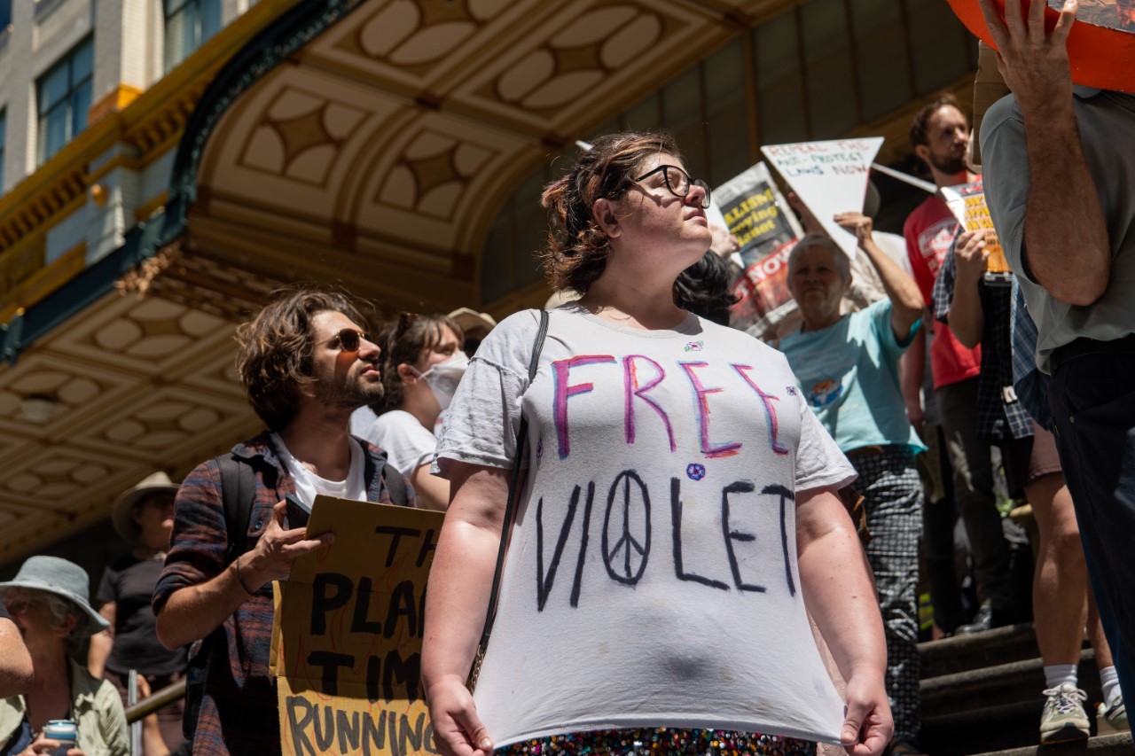 “It’s time to be the crowd” Knitting Nannas tell protest against jailing of climate activist