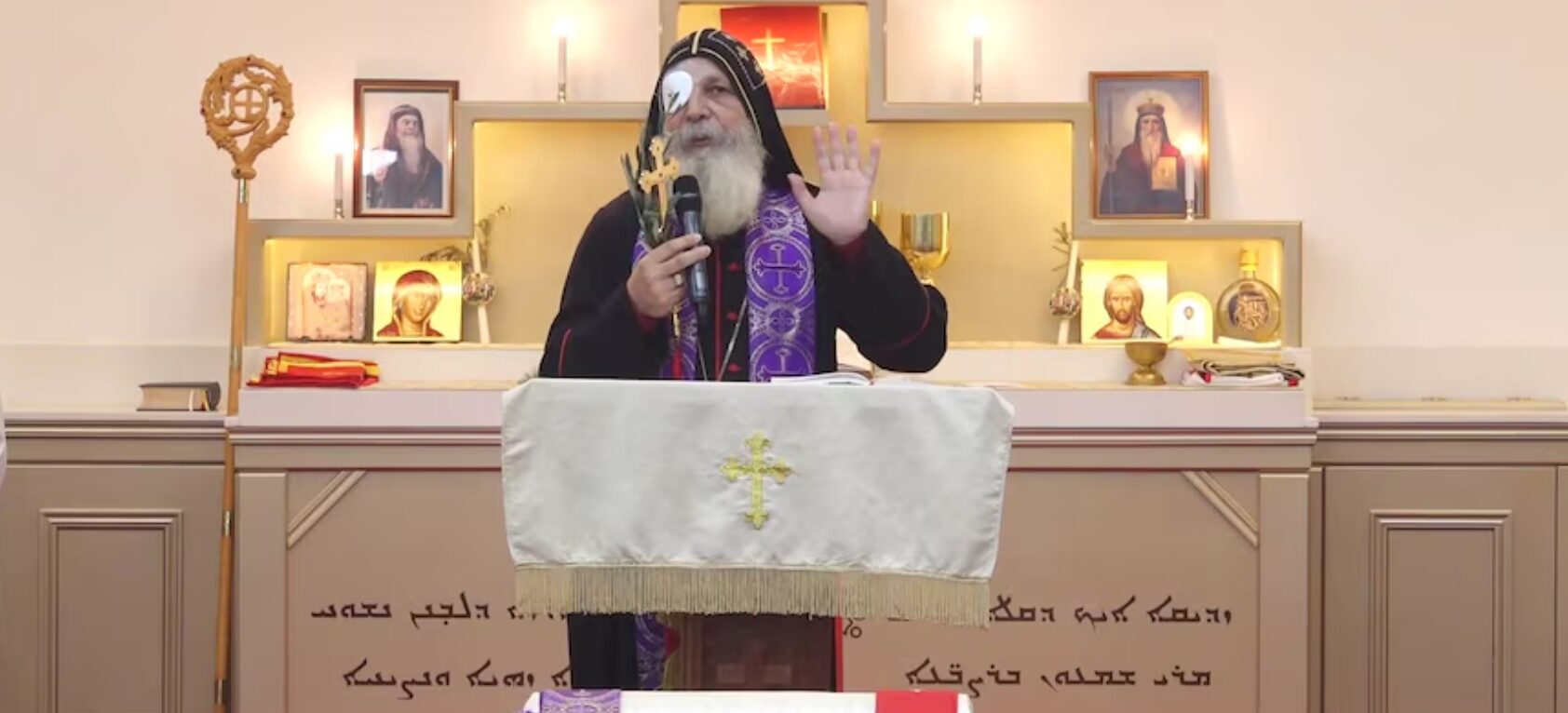 Bishop Mar Mari Emmanuel delivers first mass since stabbing at Sydney church