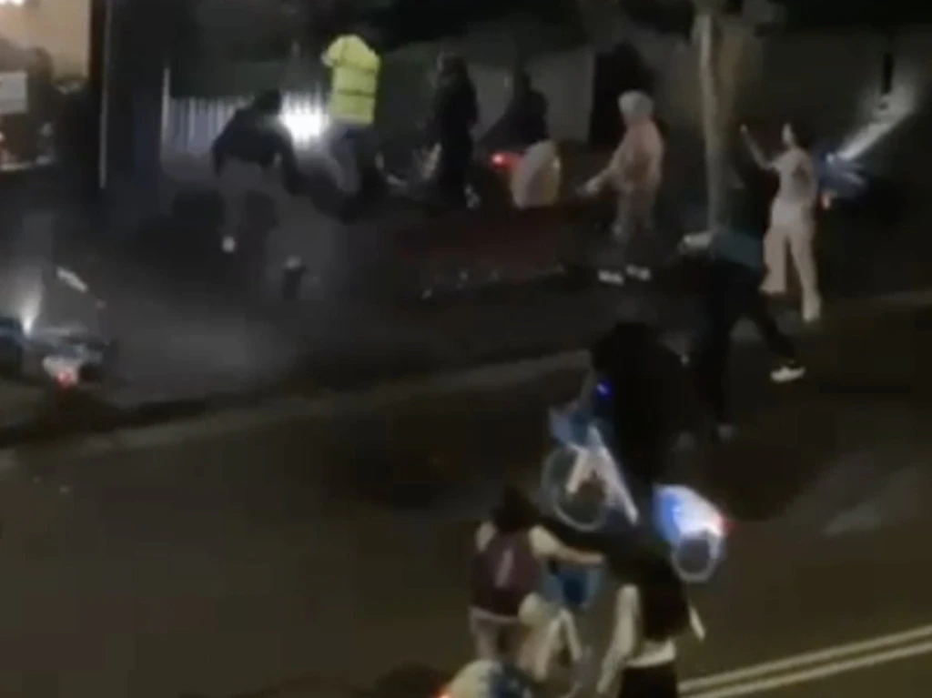 Man and five youths arrested for alleged assault on delivery rider in Glebe